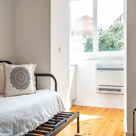 Akicity Arroios Blackberry Lisbon